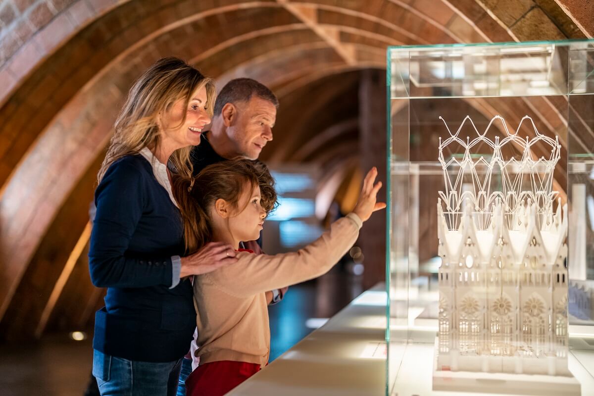 visita pedrera awakening natura gaudi